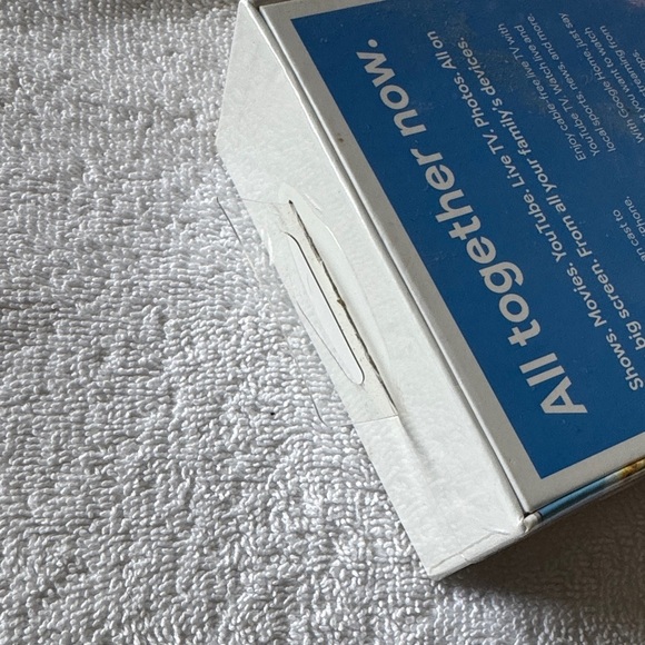 Google Chromecast in Black with Colorful Logo NWT - Picture 7 of 7